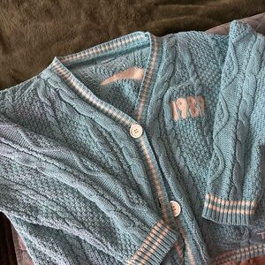 Taylor Swift 1989 Cardigan Size XL